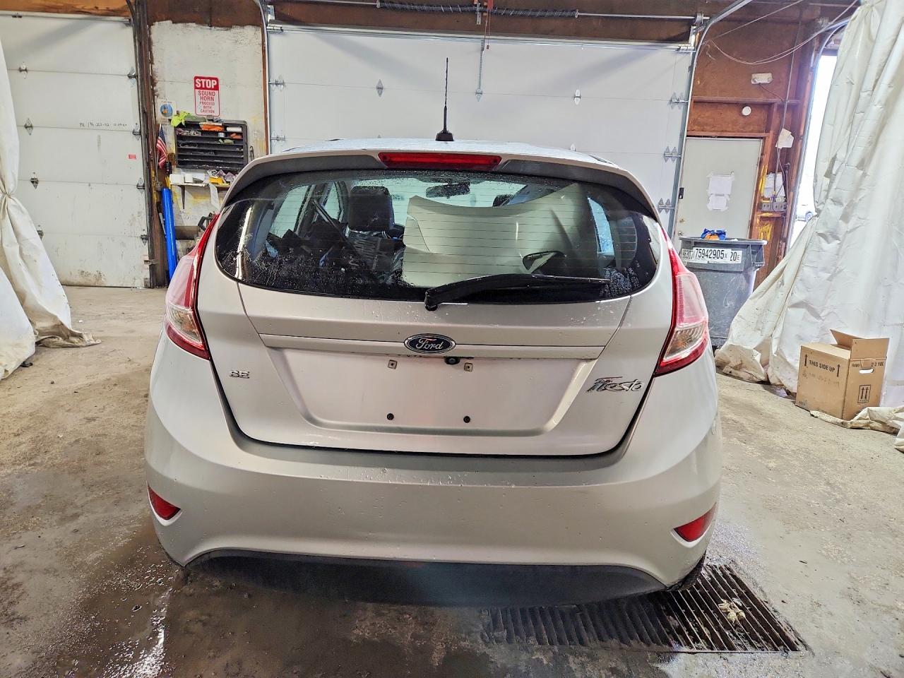 2019 FORD FIESTA SE photo 16