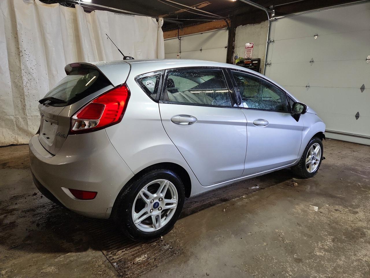 2019 FORD FIESTA SE photo 7