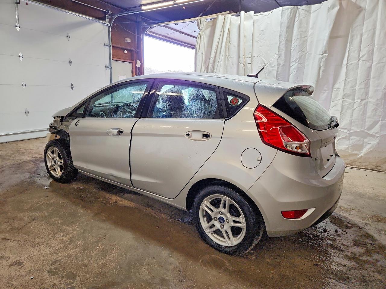 2019 FORD FIESTA SE photo 4