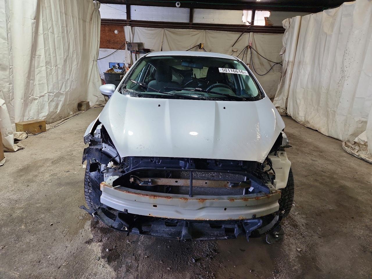 2019 FORD FIESTA SE photo 13