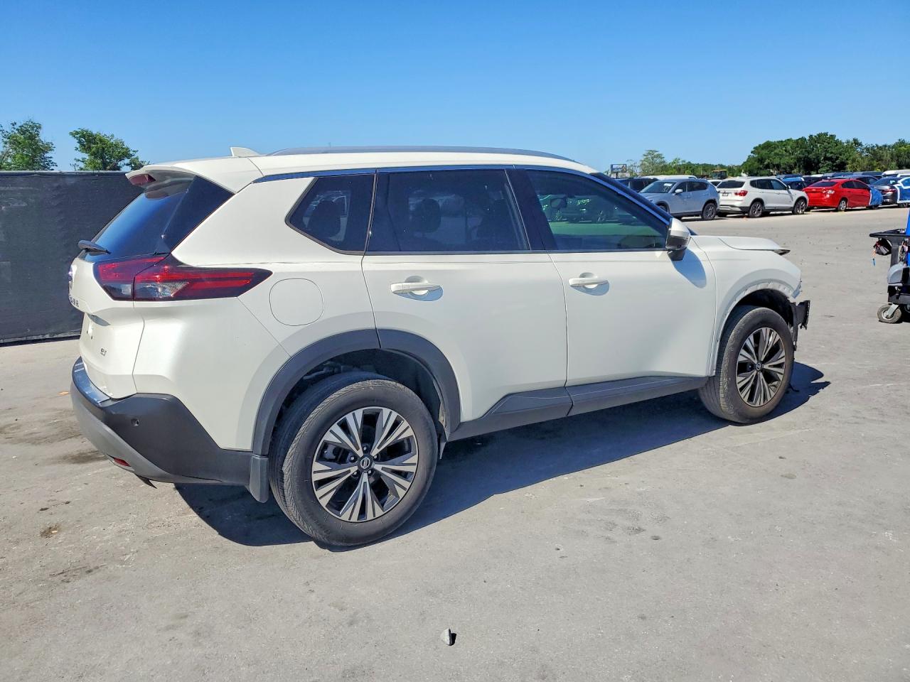2021 NISSAN ROGUE SV photo 7
