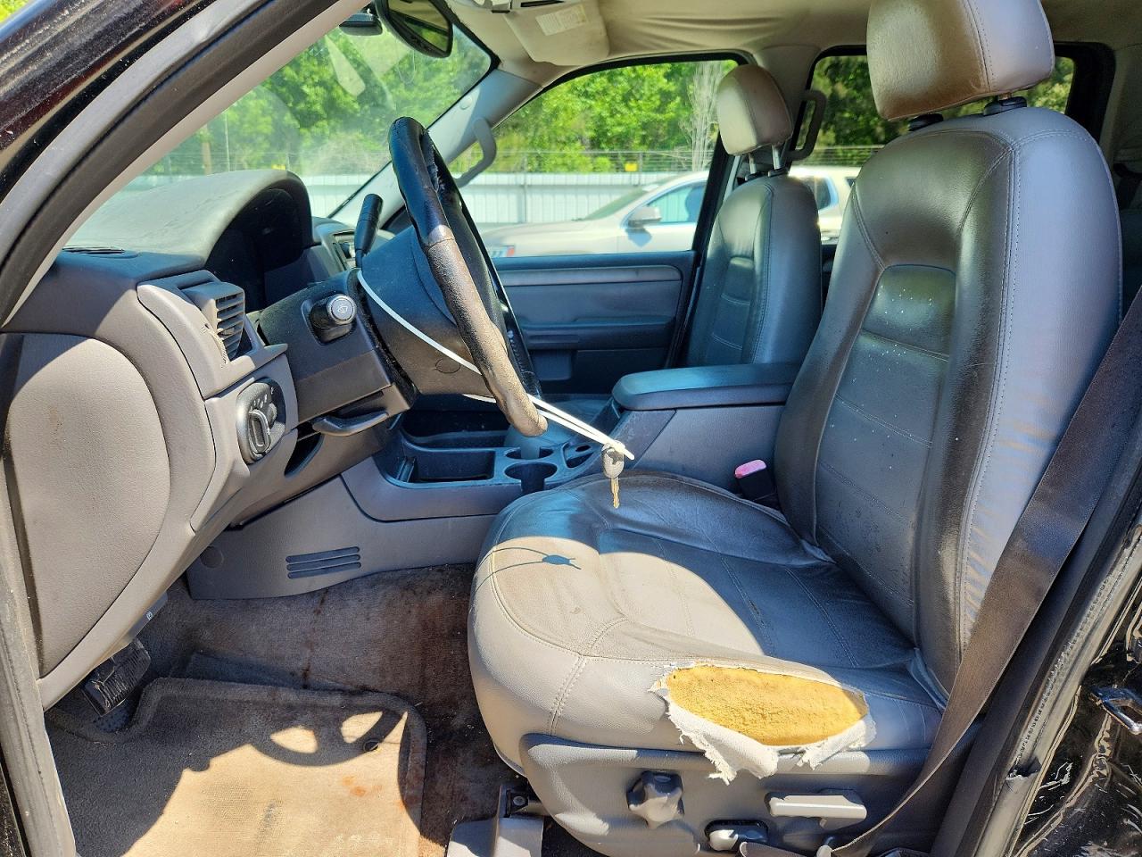 2004 FORD EXPLORER XLT photo 19