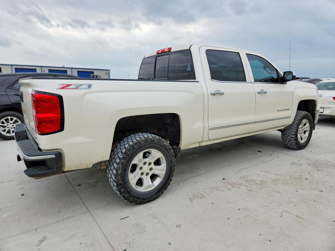 2015 CHEVROLET SILVERADO K1500 LTZ photo 5