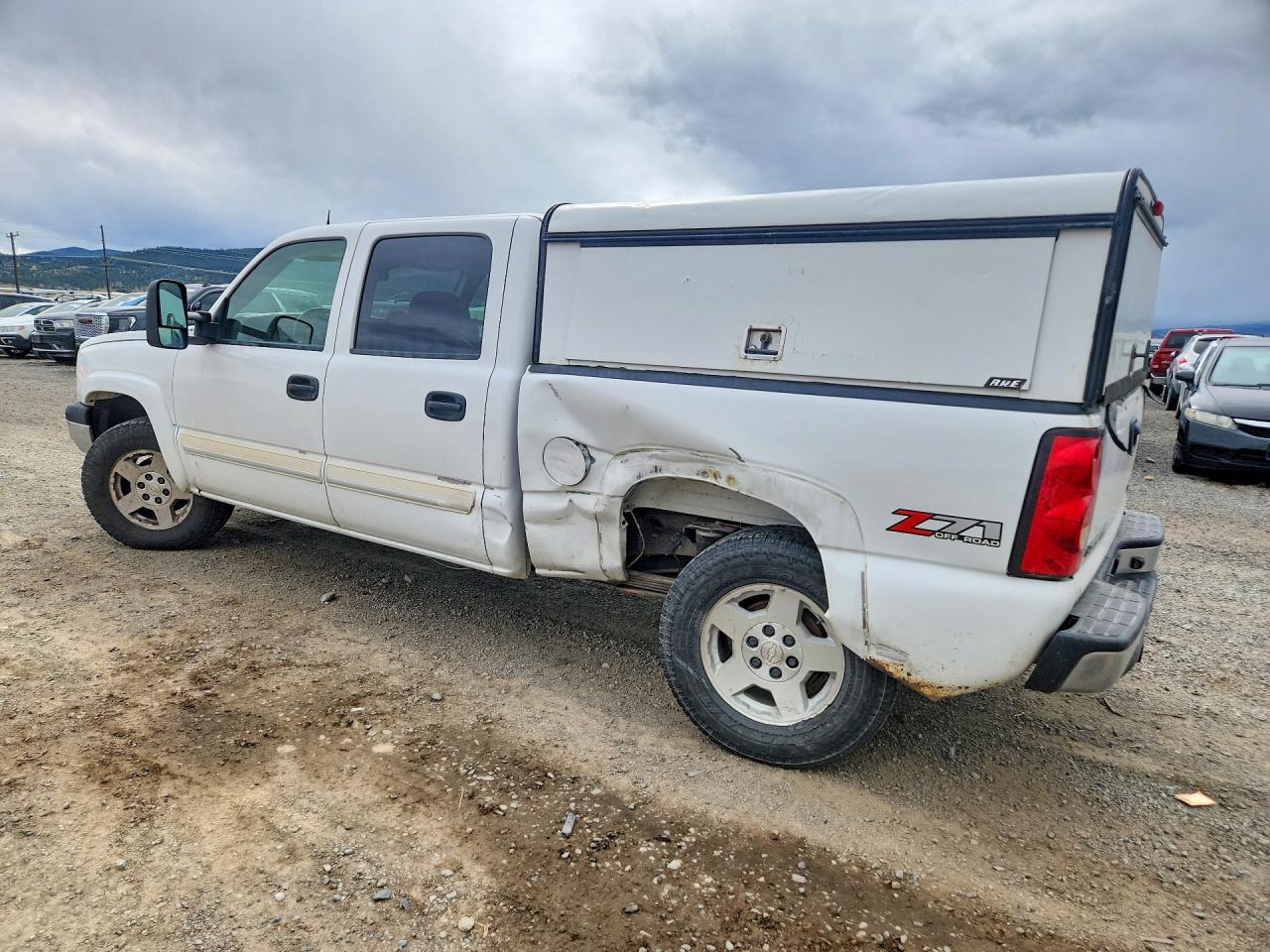 2005 CHEVROLET SILVERADO K1500 photo 3