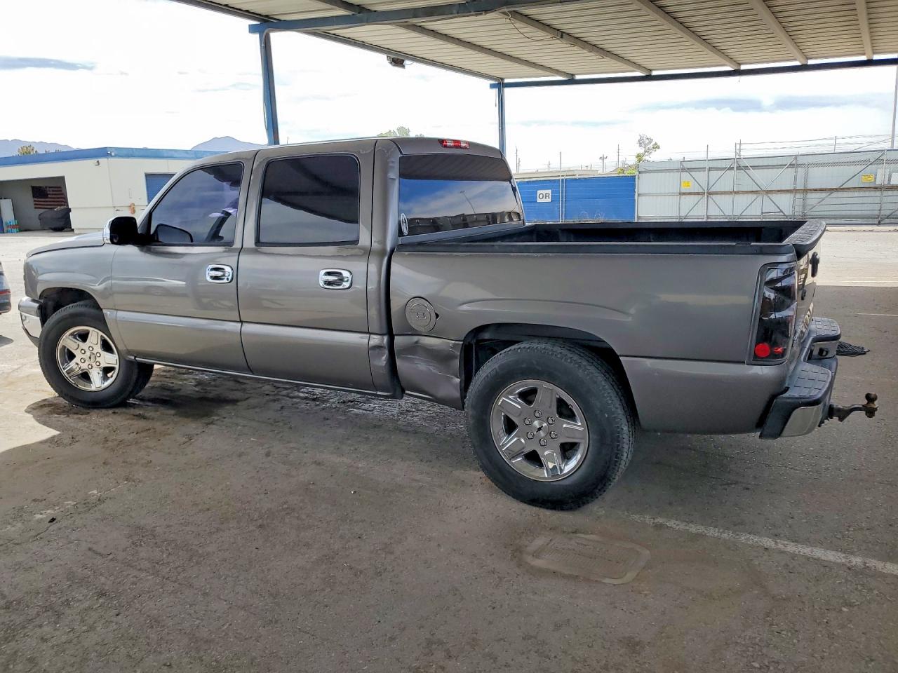 2007 CHEVROLET SILVERADO C1500 CLASSIC CREW CAB photo 3