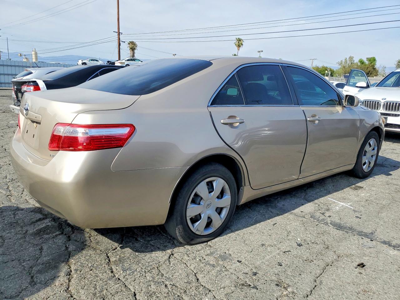 2009 TOYOTA CAMRY LE photo 7