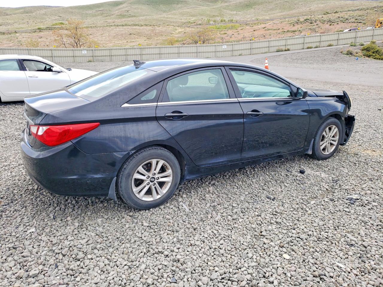 2013 HYUNDAI SONATA GLS photo 5