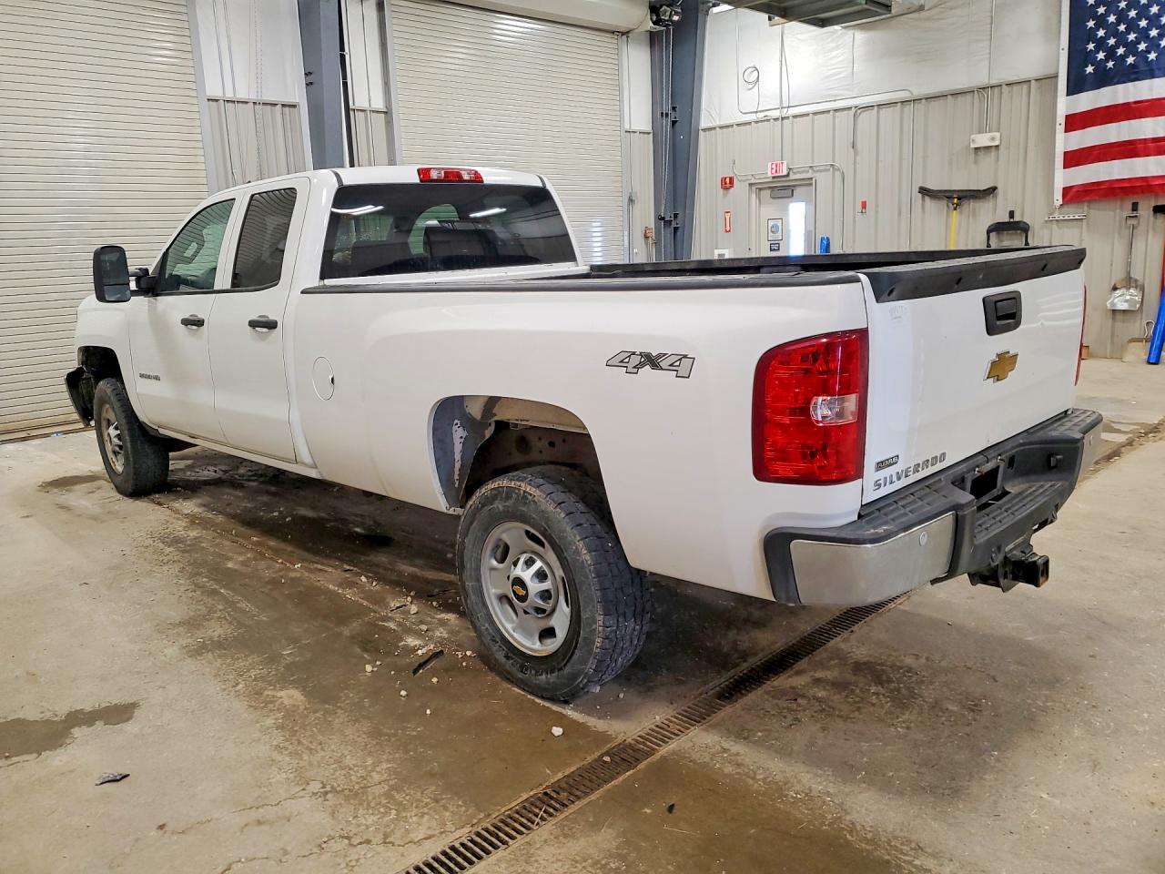 2015 CHEVROLET SILVERADO K2500 HEAVY DUTY photo 2