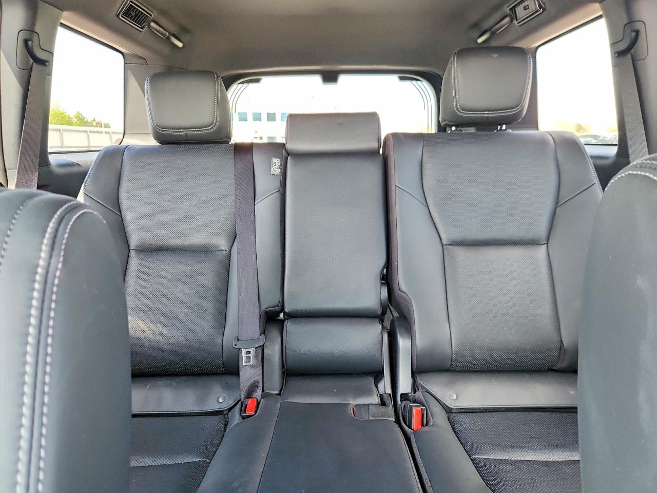 2025 TOYOTA LAND CRUISER BASE photo 19
