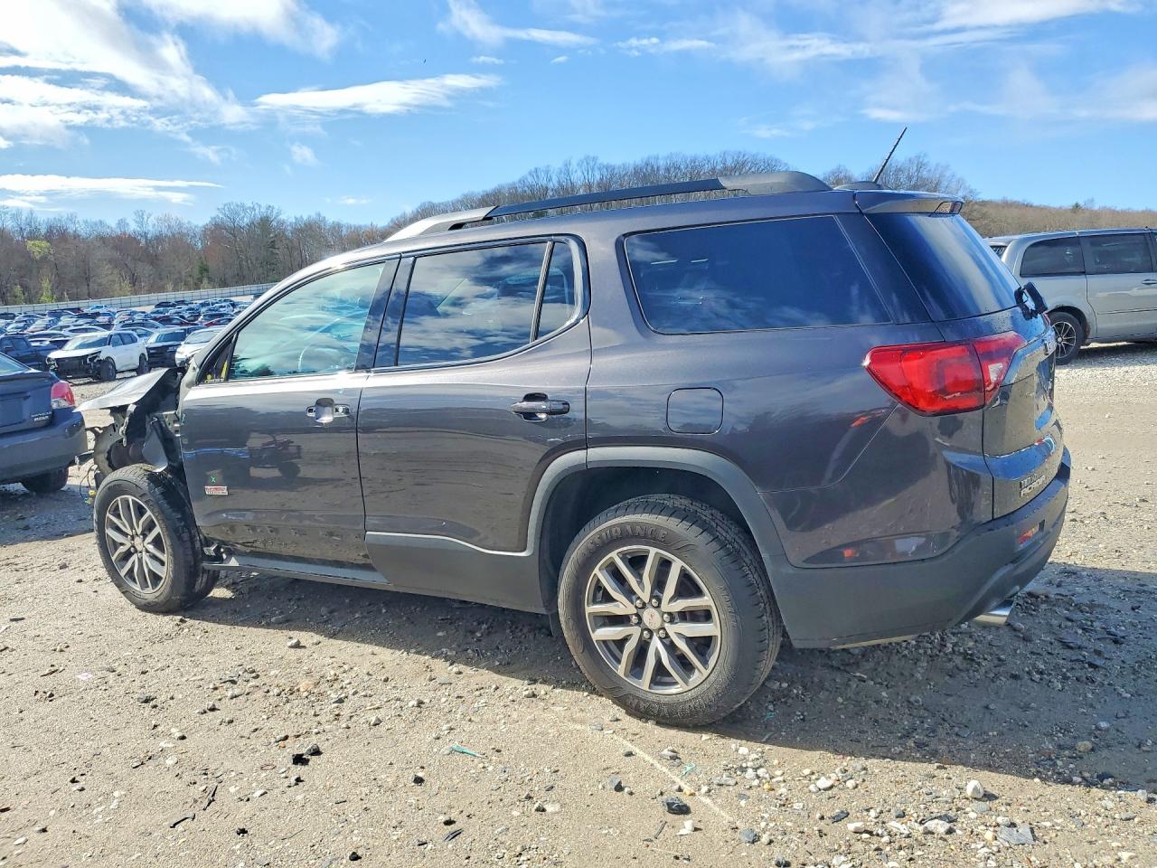 2017 GMC ACADIA ALL TERRAIN photo 3