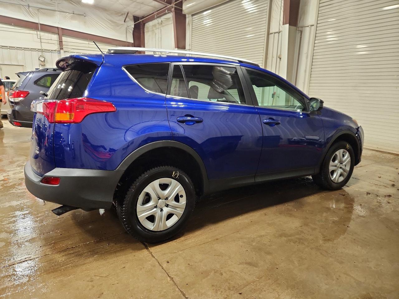 2015 TOYOTA RAV4 LE photo 5