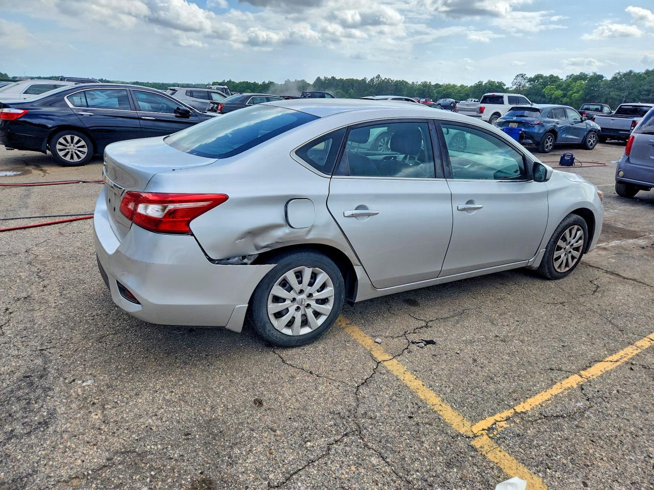 2017 NISSAN SENTRA S photo 5