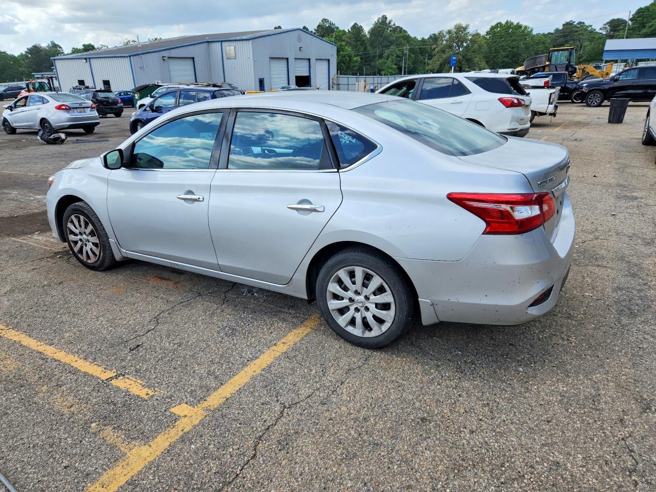 2017 NISSAN SENTRA S photo 3