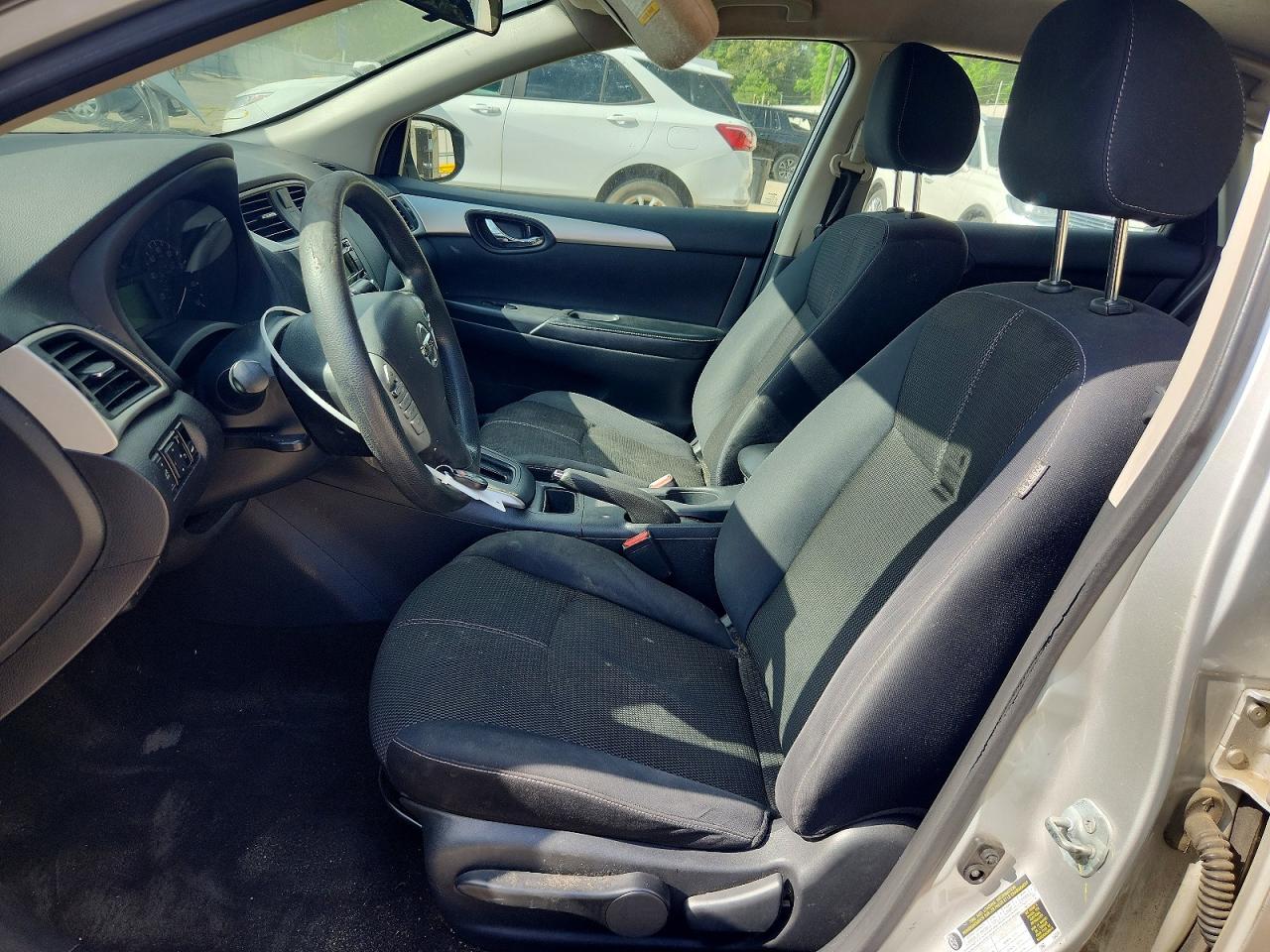 2017 NISSAN SENTRA S photo 13