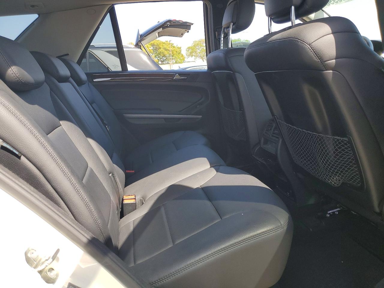 2011 MERCEDES-BENZ ML 350 photo 31