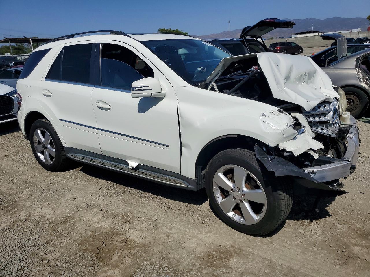 2011 MERCEDES-BENZ ML 350 photo 10