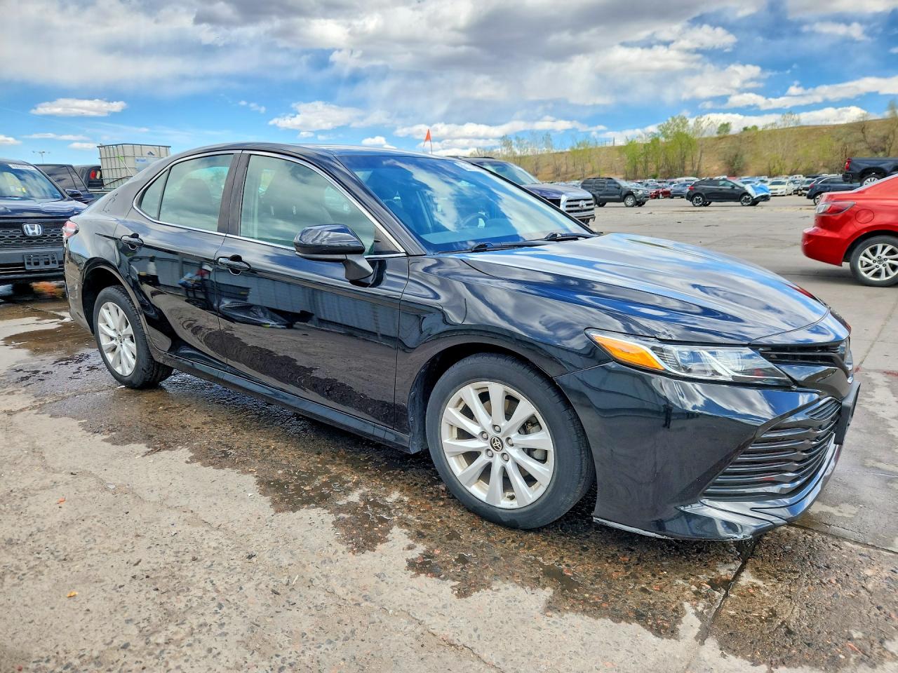 2020 TOYOTA CAMRY LE photo 7