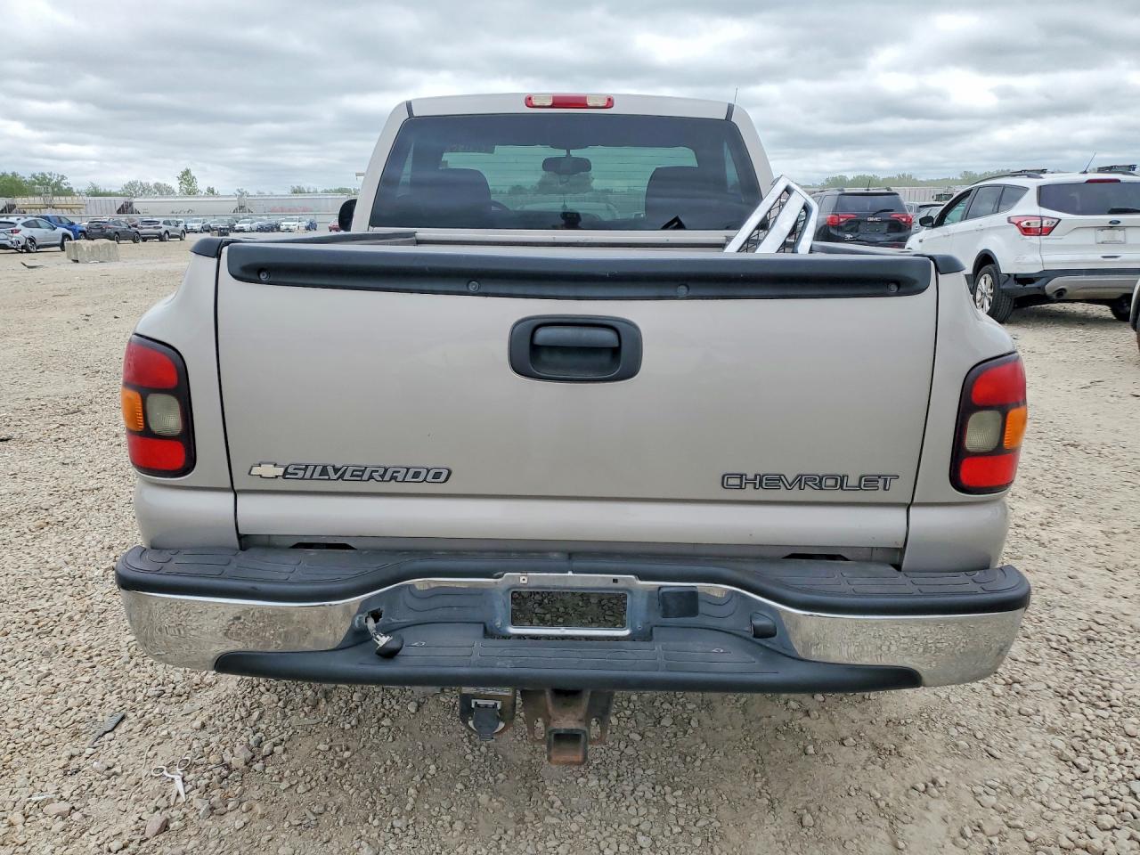 2004 CHEVROLET SILVERADO C1500 photo 16