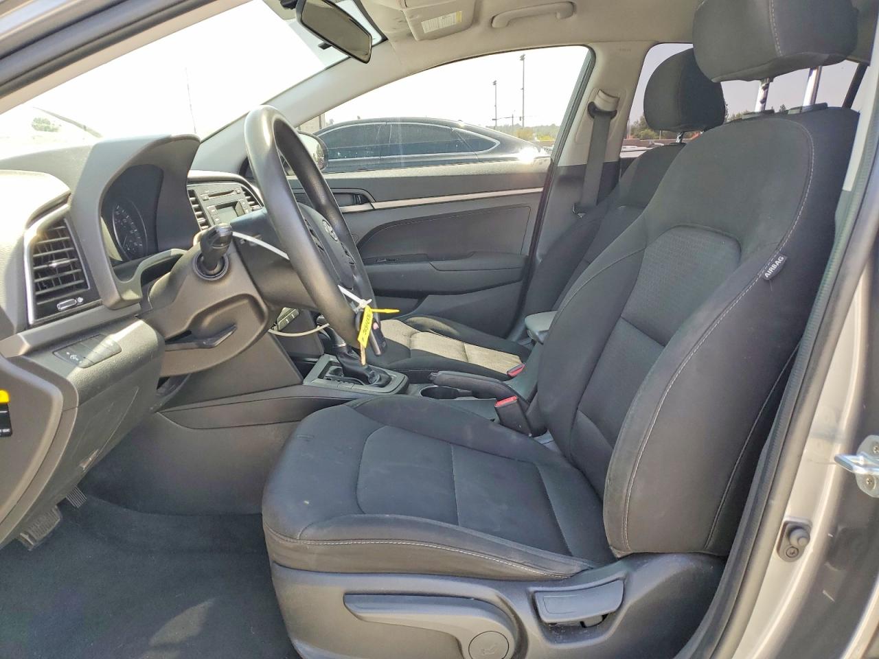 2018 HYUNDAI ELANTRA SE photo 13