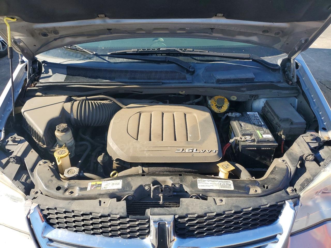 2015 DODGE GRAND CARAVAN SXT photo 23