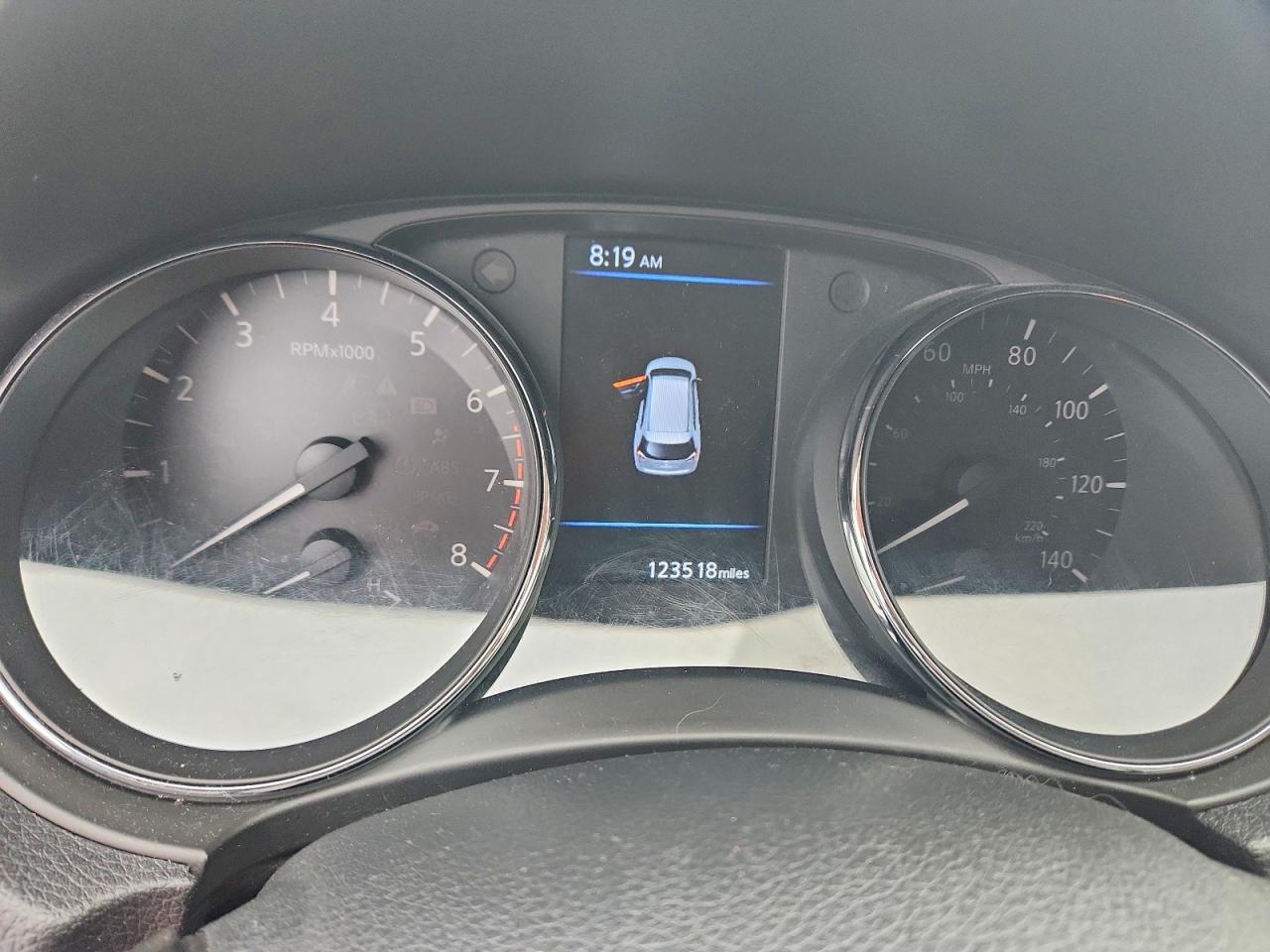 2018 NISSAN ROGUE SV photo 17