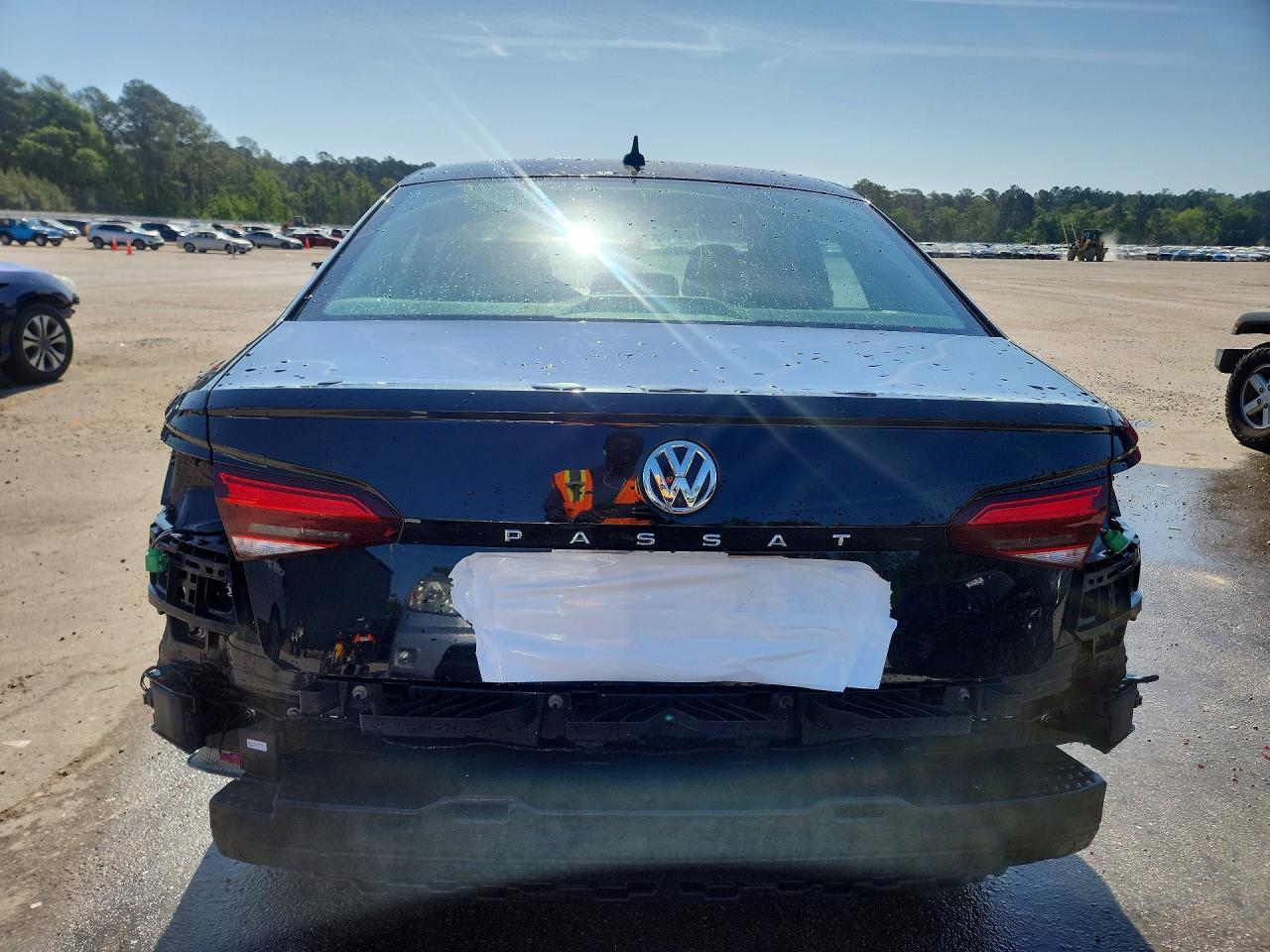 2021 VOLKSWAGEN PASSAT S photo 16