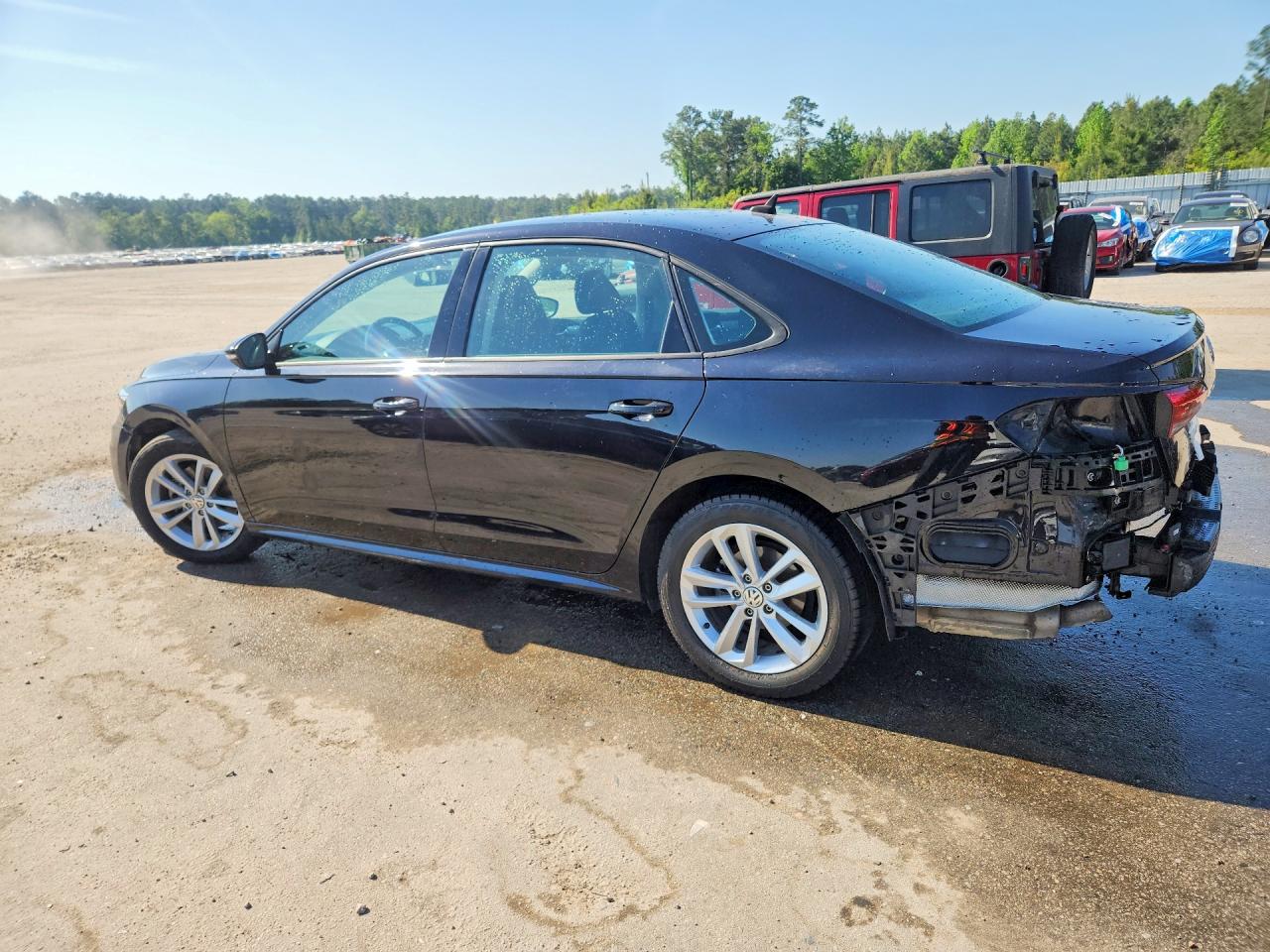 2021 VOLKSWAGEN PASSAT S photo 4
