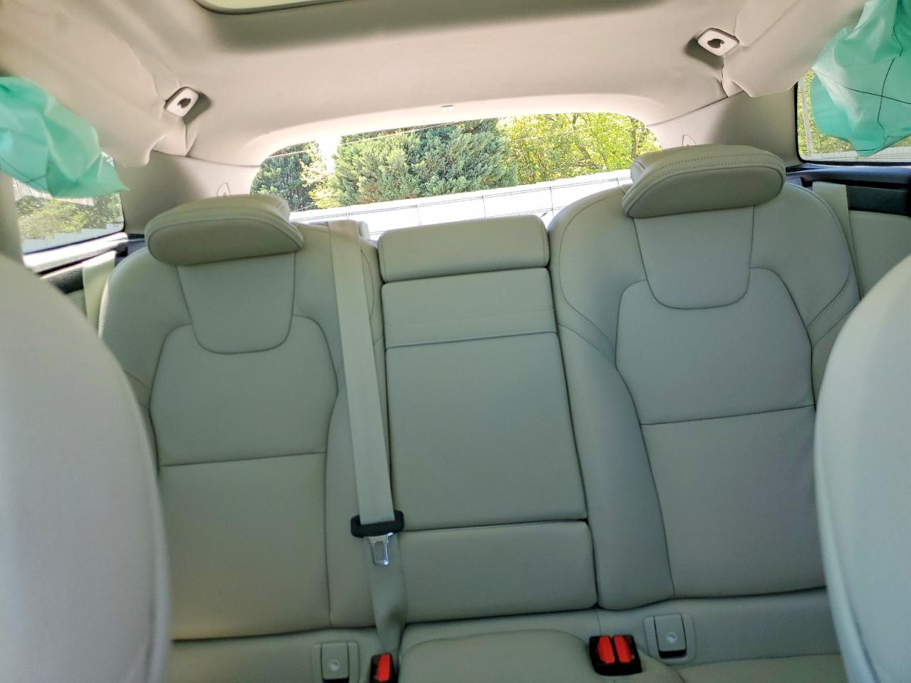 2021 VOLVO XC60 T5 MOMENTUM photo 19