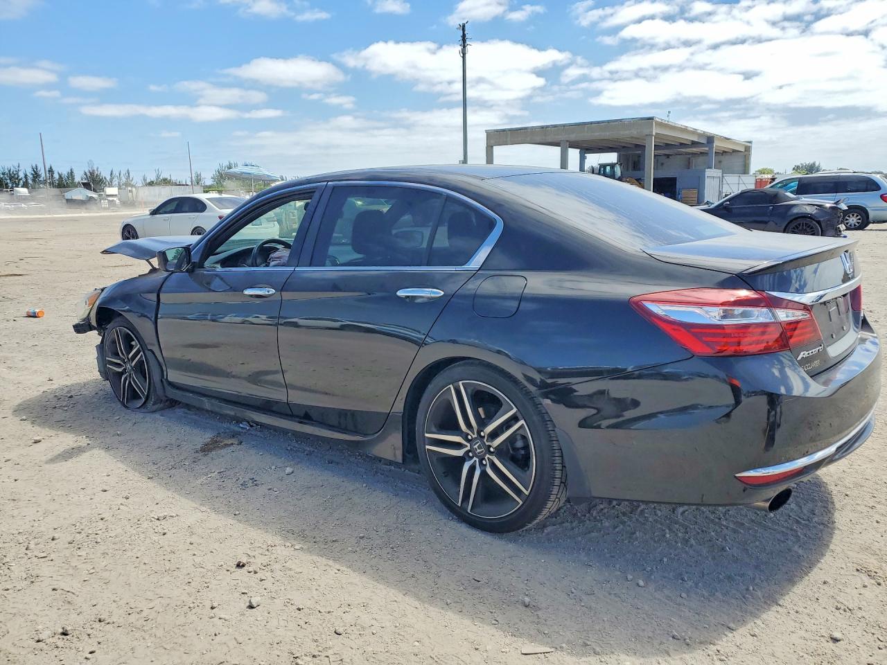 2016 HONDA ACCORD SPORT photo 2