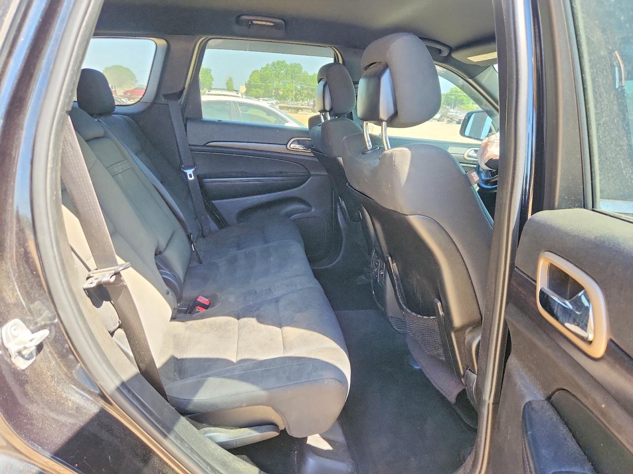 2014 JEEP GRAND CHEROKEE LAREDO photo 11