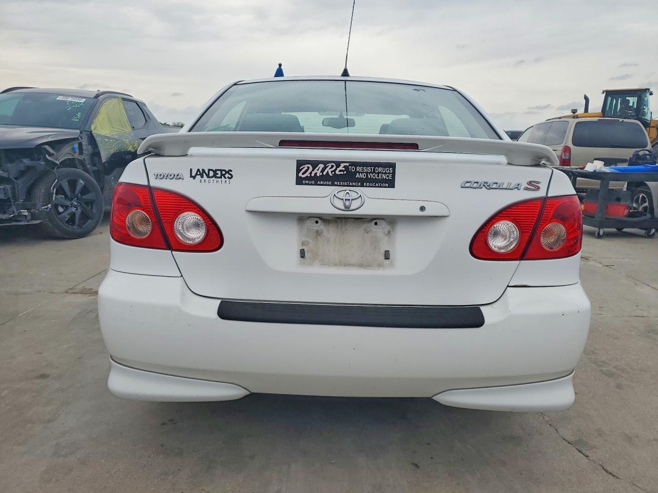 2006 TOYOTA COROLLA S photo 11