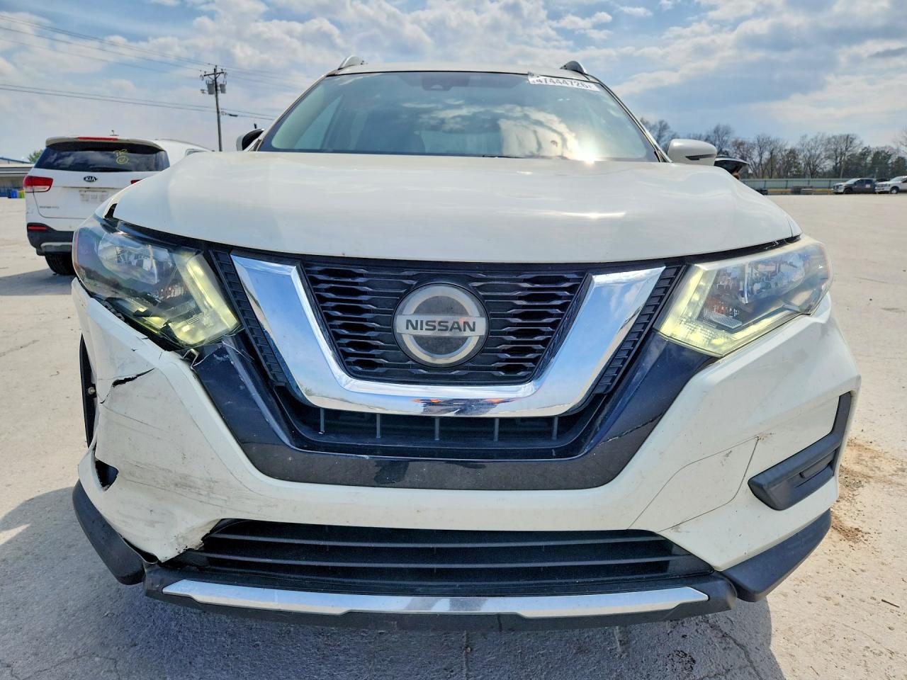 2019 NISSAN ROGUE SV photo 9