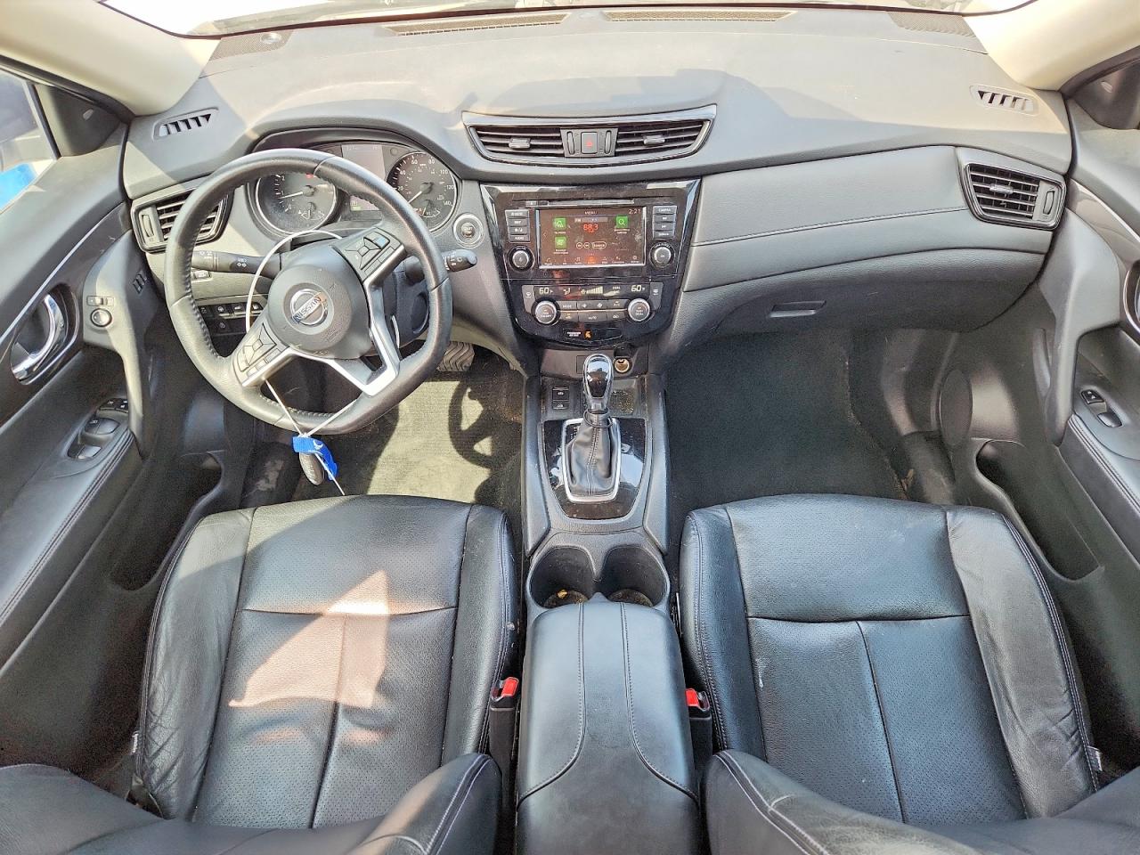 2019 NISSAN ROGUE SV photo 15
