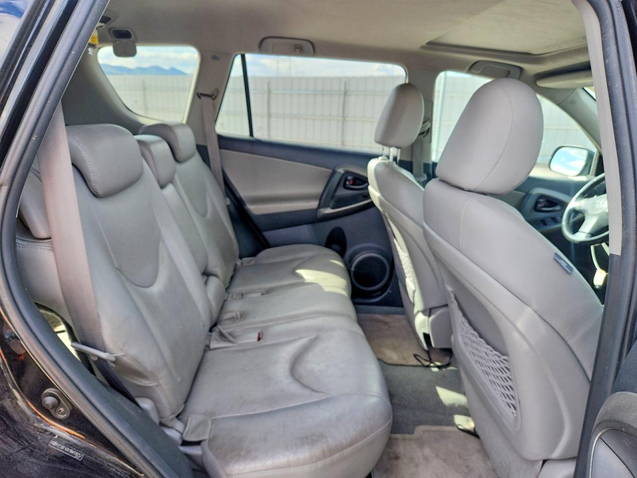 2011 TOYOTA RAV4 LIMITED photo 31