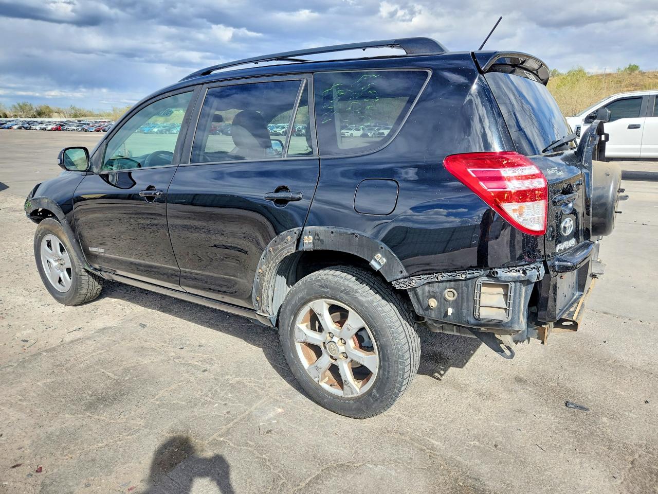 2011 TOYOTA RAV4 LIMITED photo 4