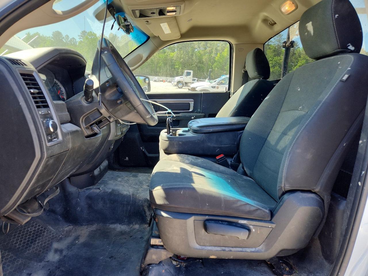 2022 RAM 1500 CLASSIC TRADESMAN photo 13