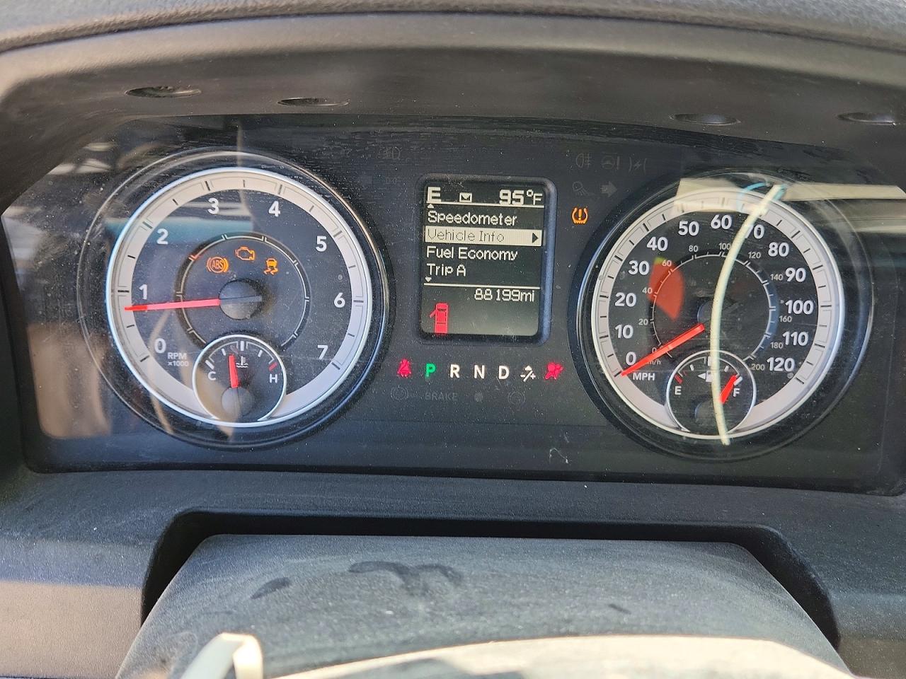 2022 RAM 1500 CLASSIC TRADESMAN photo 17