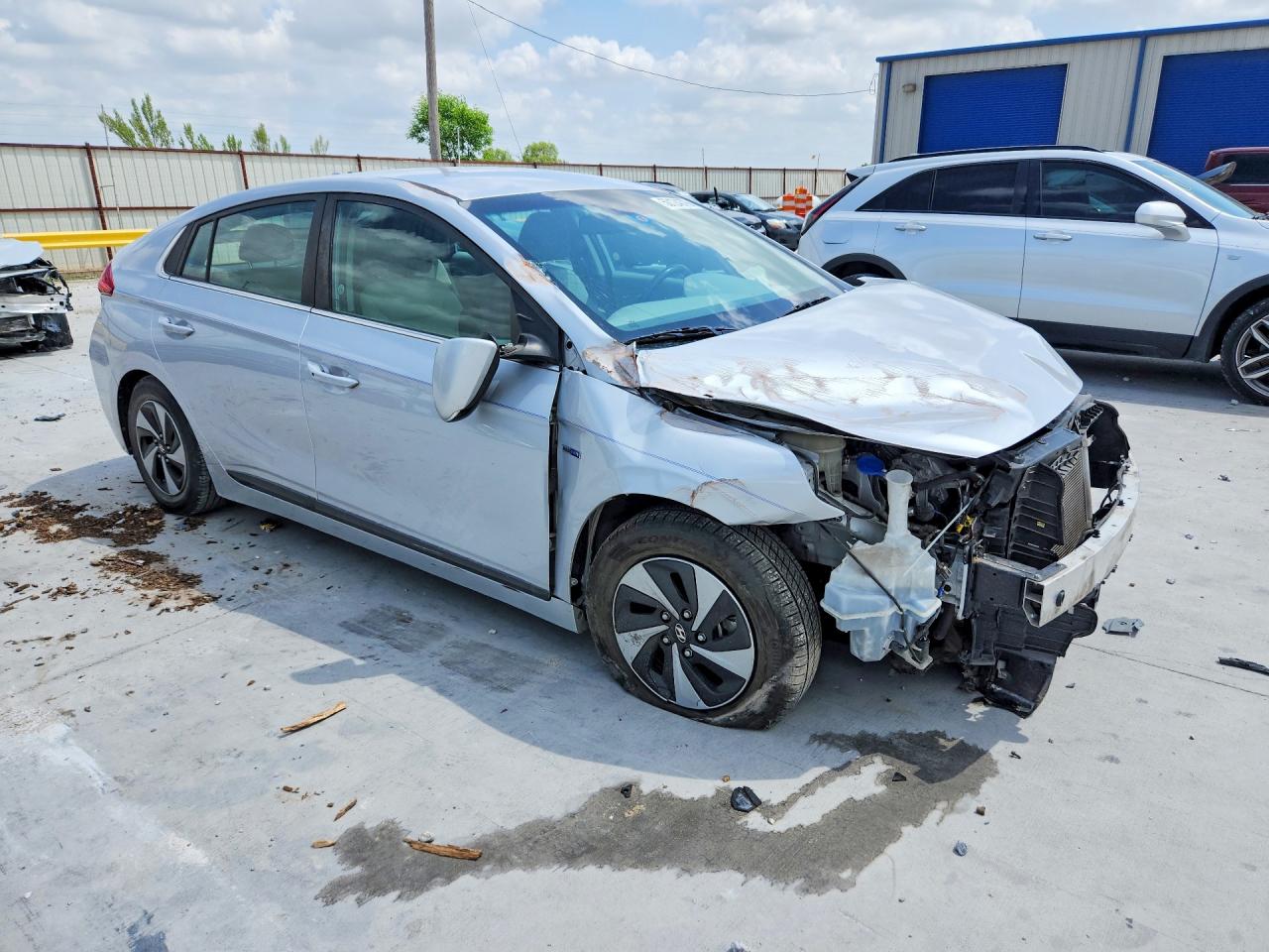 2018 HYUNDAI IONIQ SEL photo 4