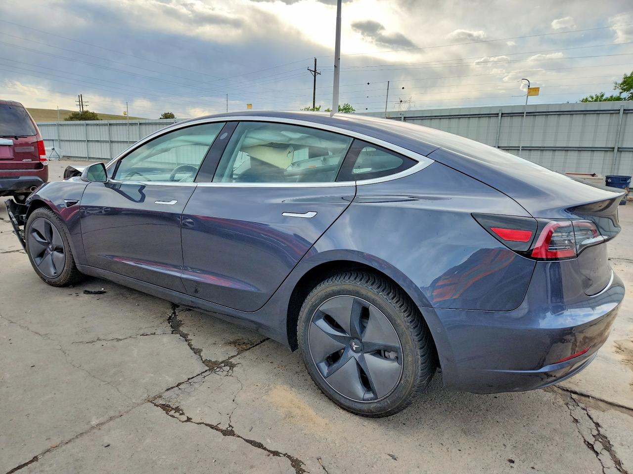 2018 TESLA MODEL 3 photo 3