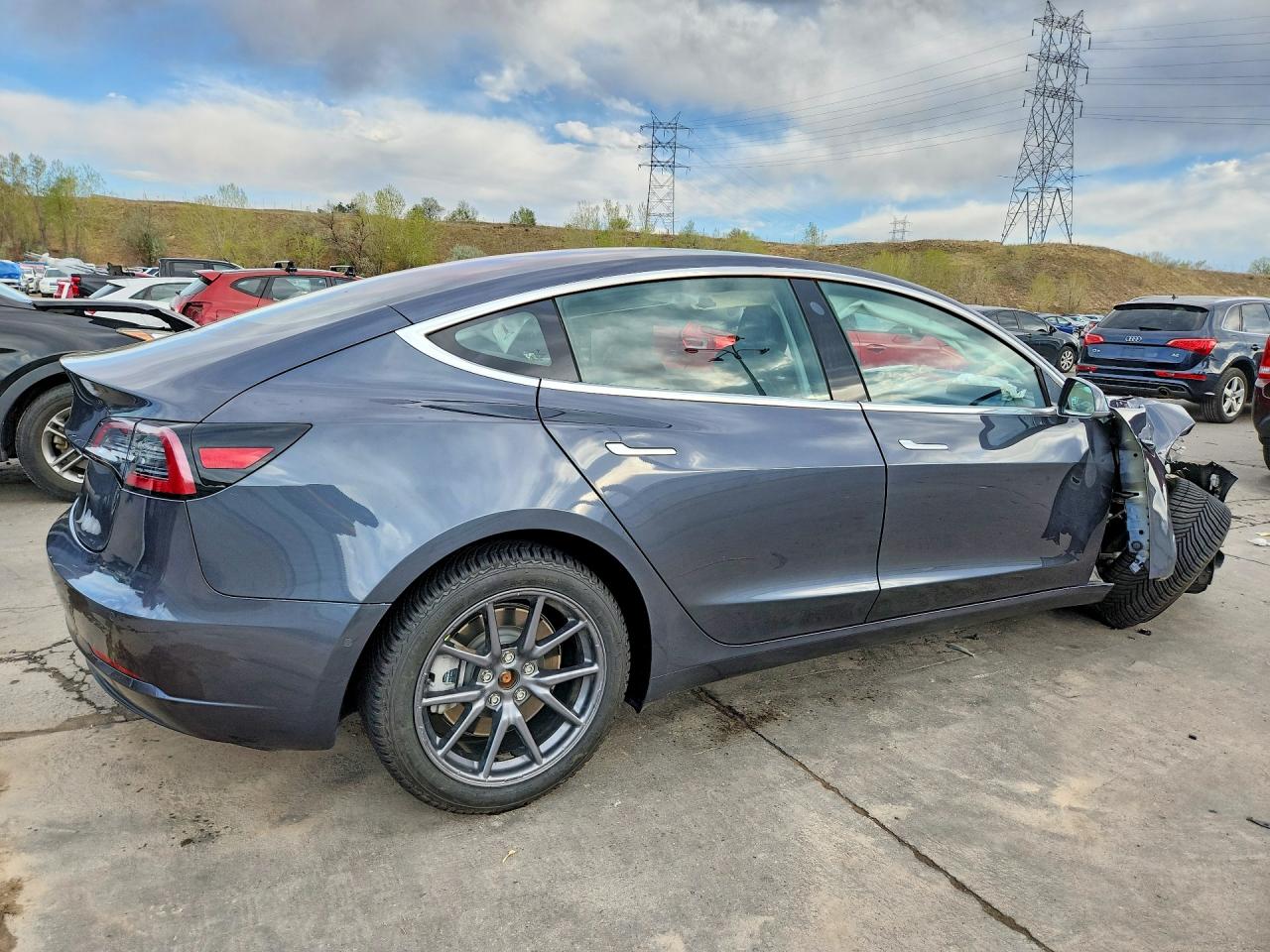 2018 TESLA MODEL 3 photo 5