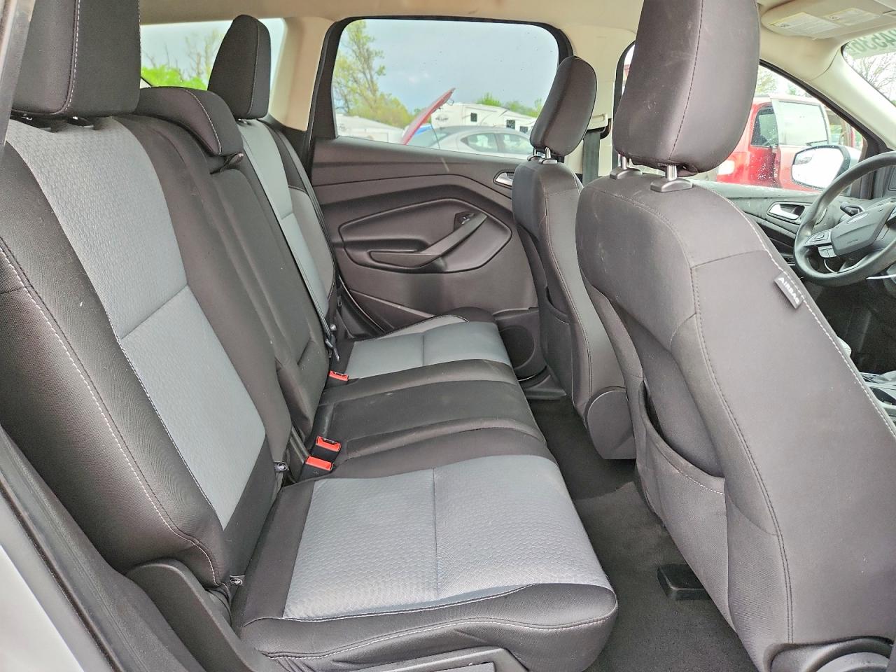 2018 FORD ESCAPE SE photo 31