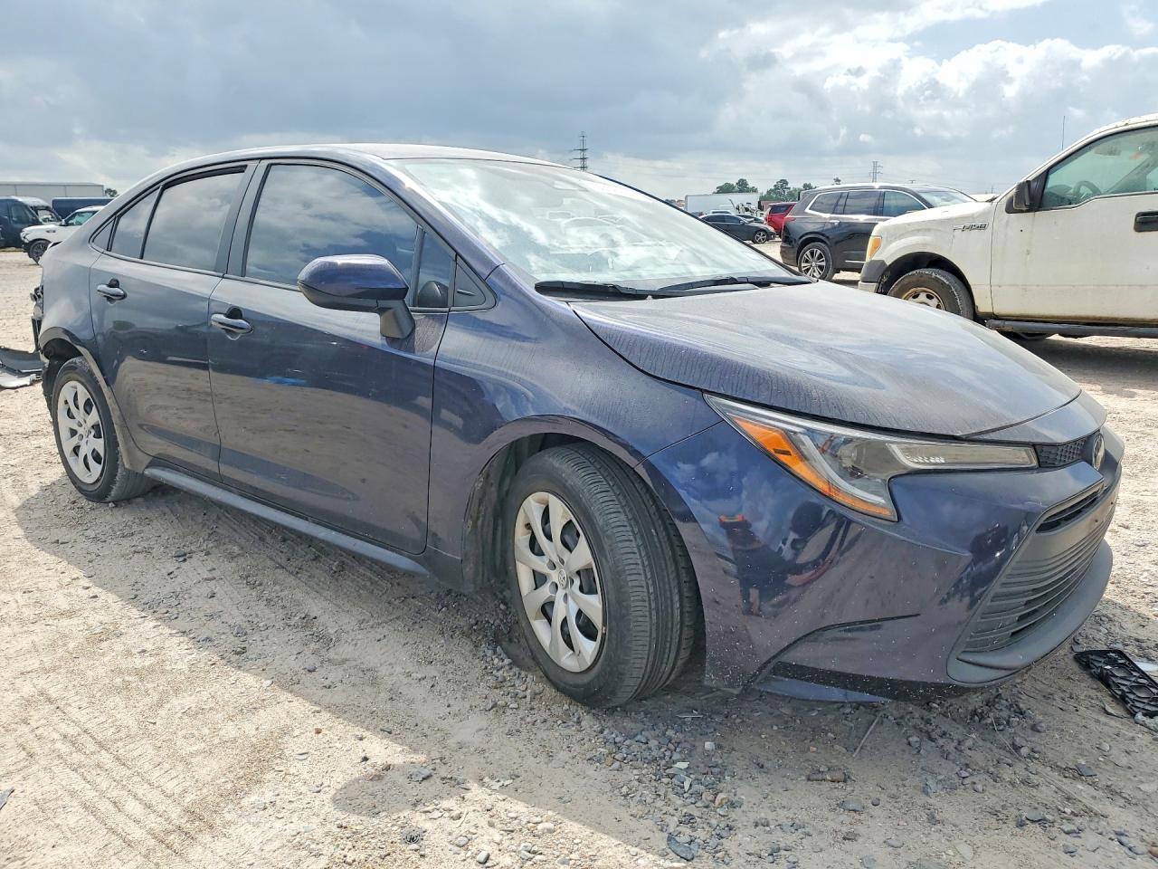 2023 TOYOTA COROLLA LE photo 10