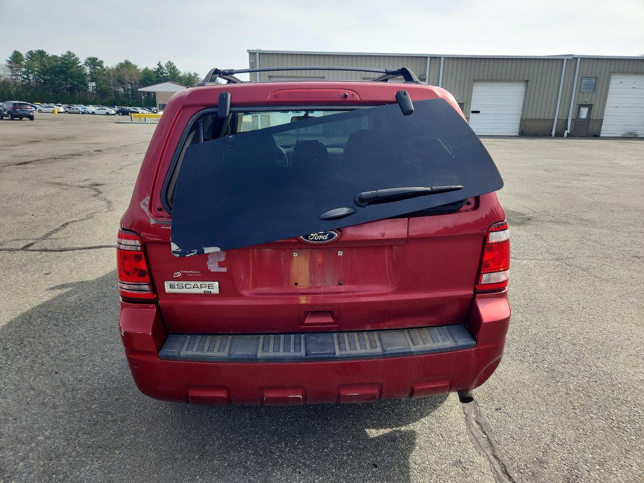 2012 FORD ESCAPE photo 11