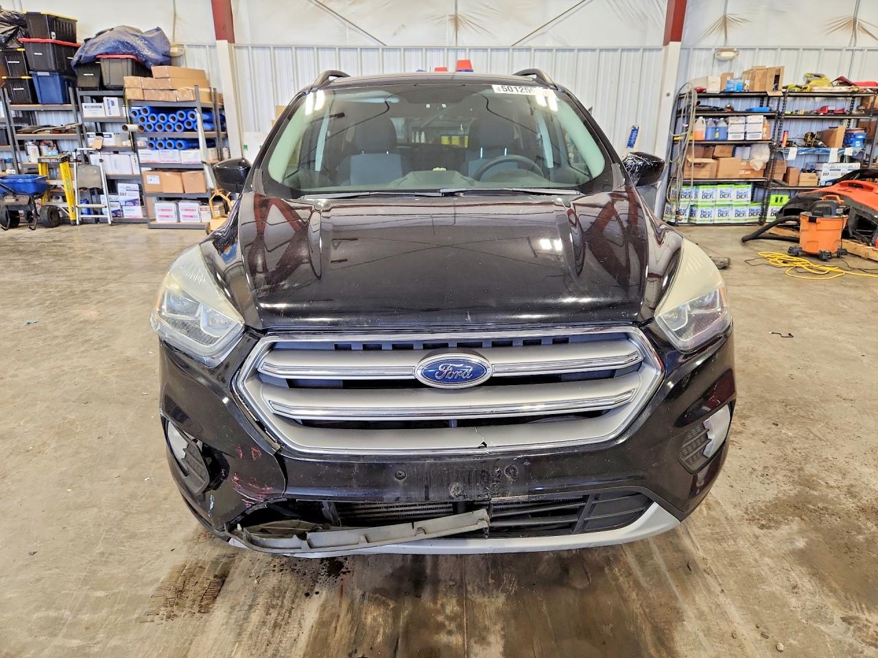 2017 FORD ESCAPE SE photo 9