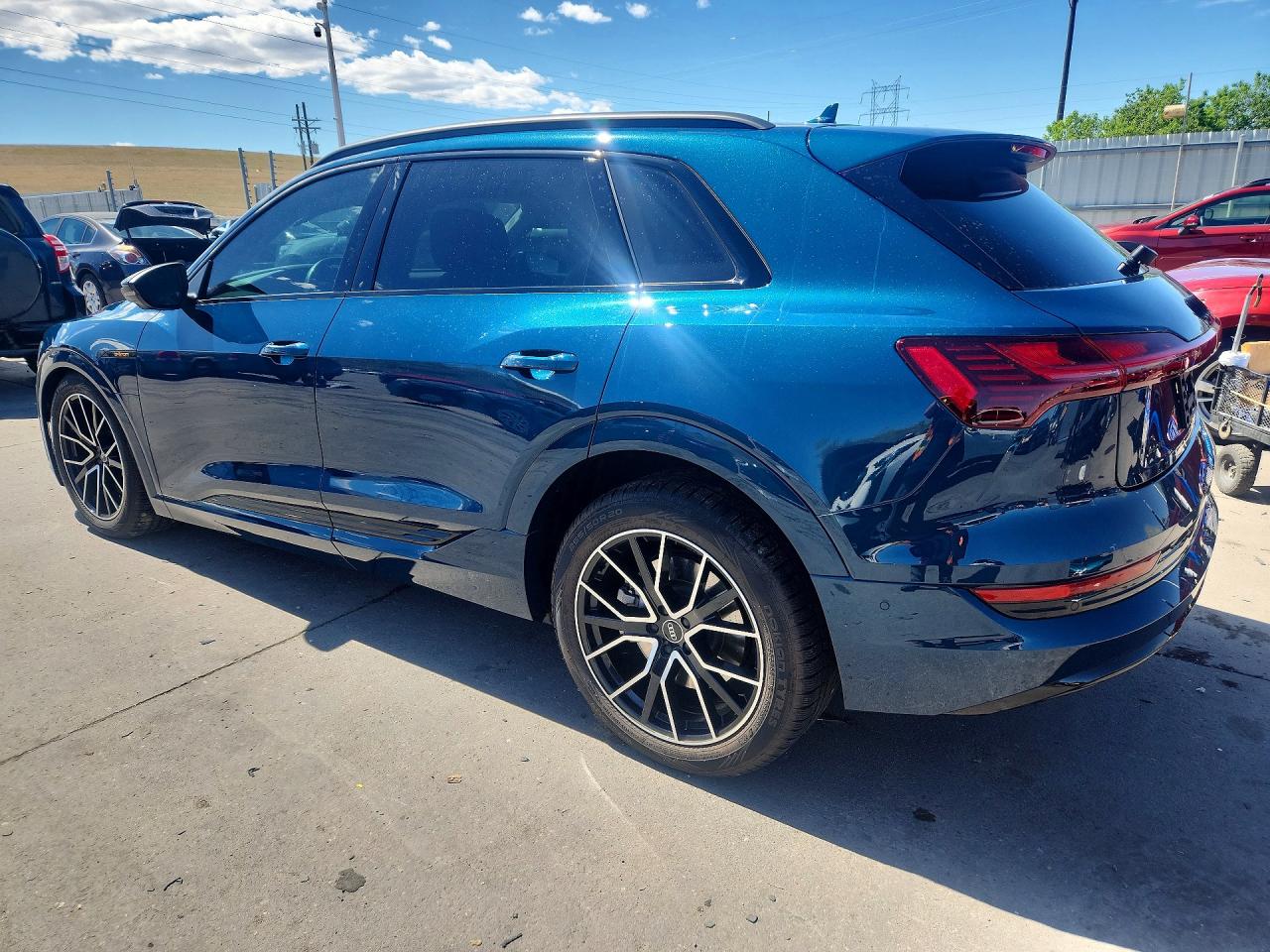 2021 AUDI E-TRON PRESTIGE photo 2