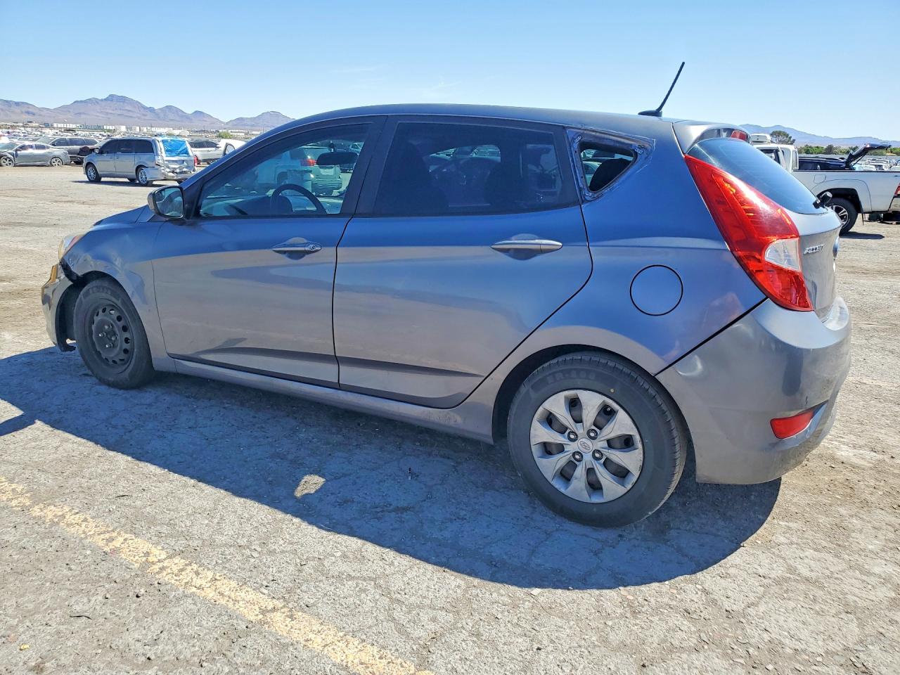 2016 HYUNDAI ACCENT SE photo 4