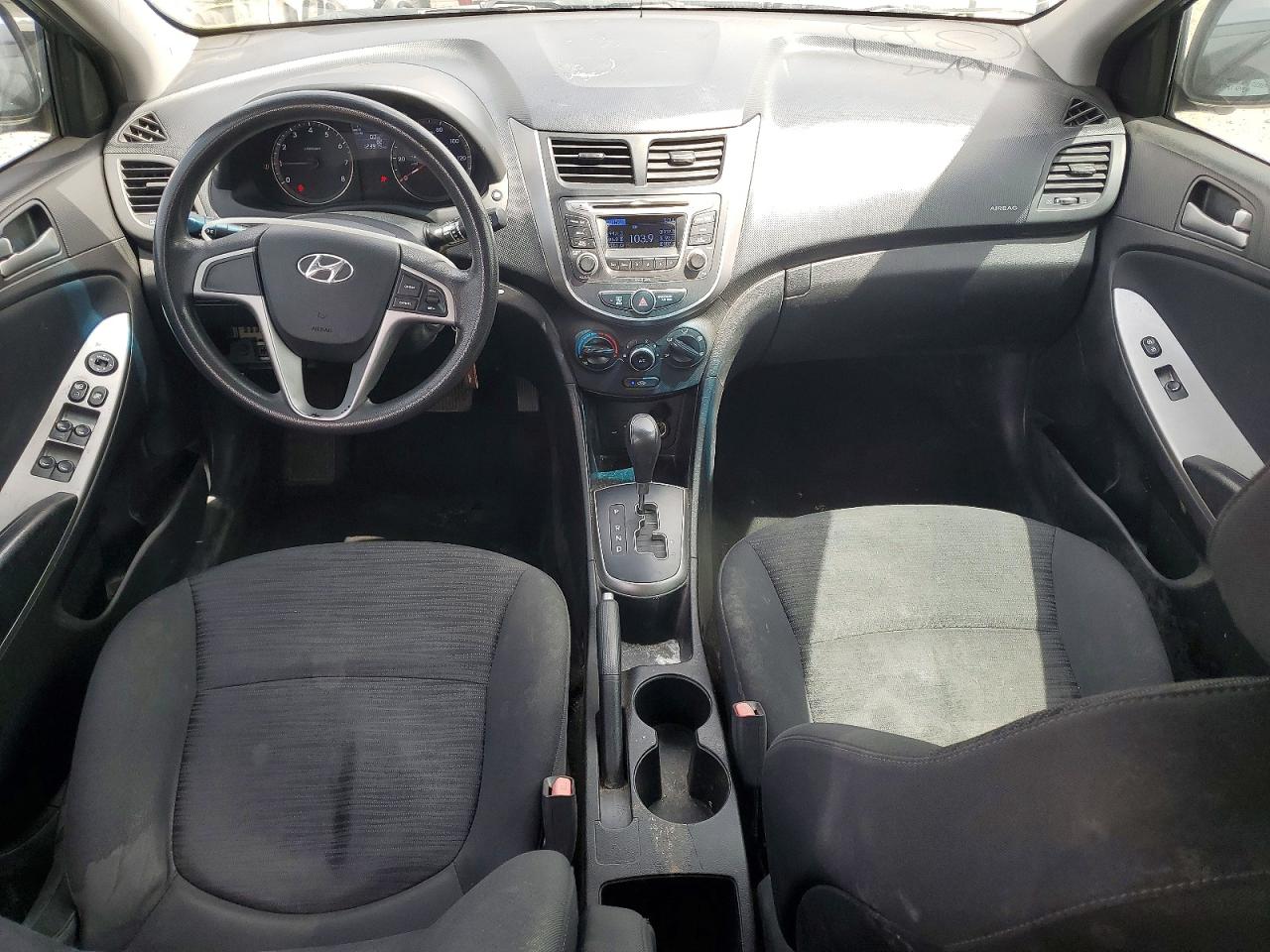 2016 HYUNDAI ACCENT SE photo 22