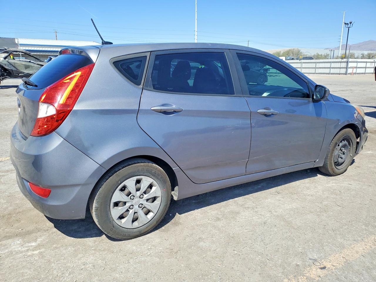 2016 HYUNDAI ACCENT SE photo 7