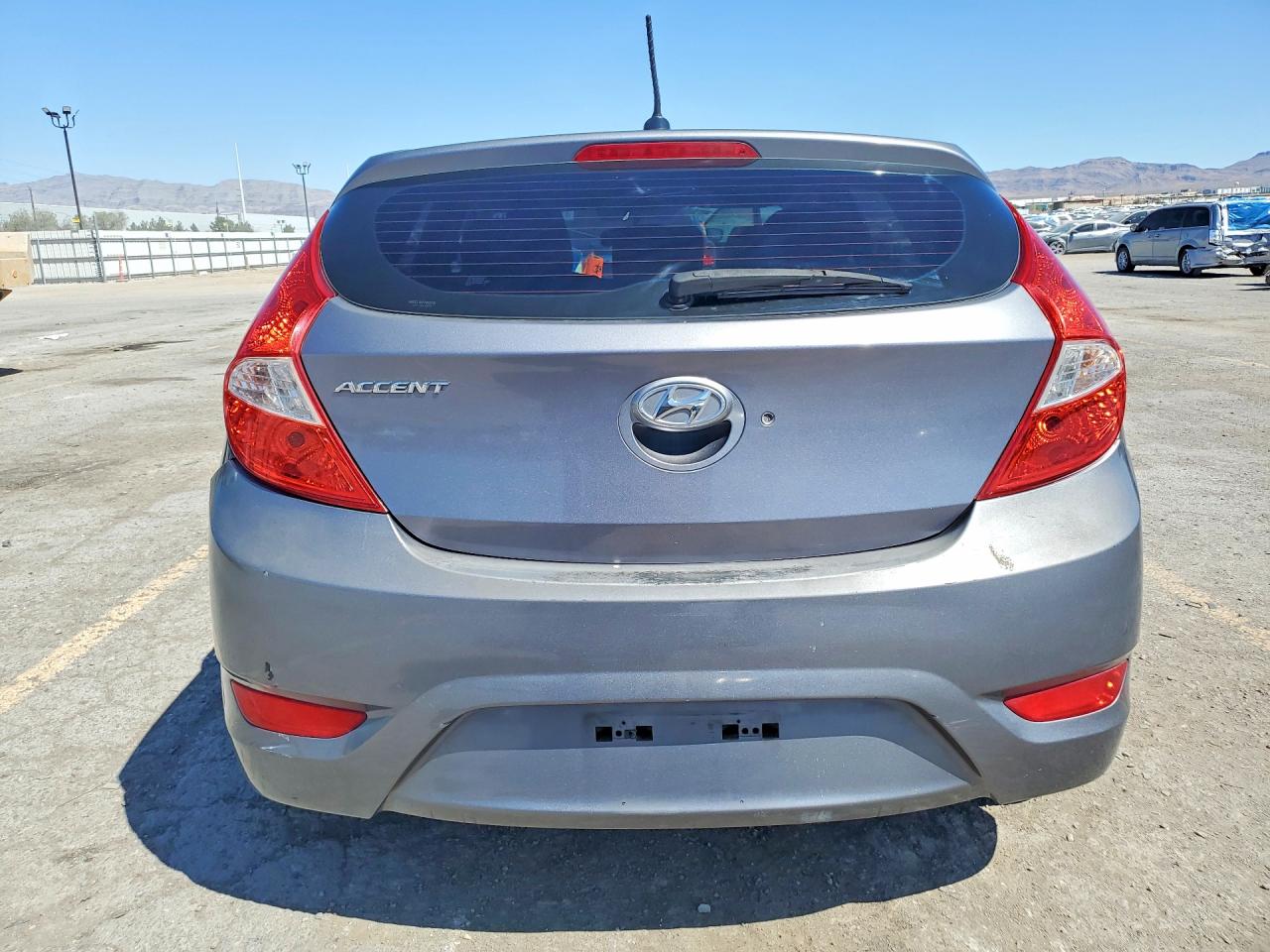 2016 HYUNDAI ACCENT SE photo 16