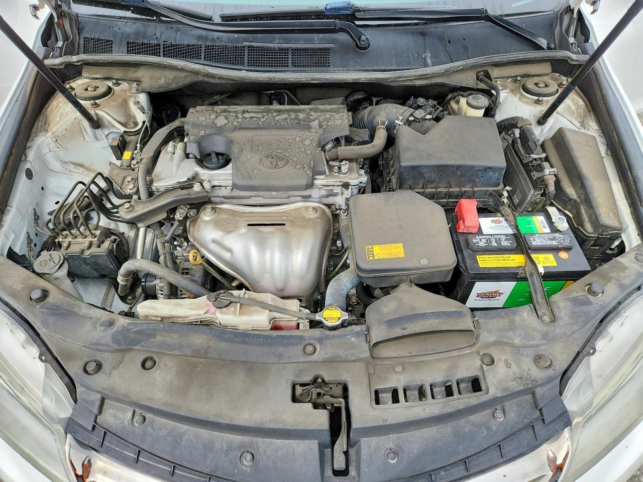 2015 TOYOTA CAMRY SE photo 31